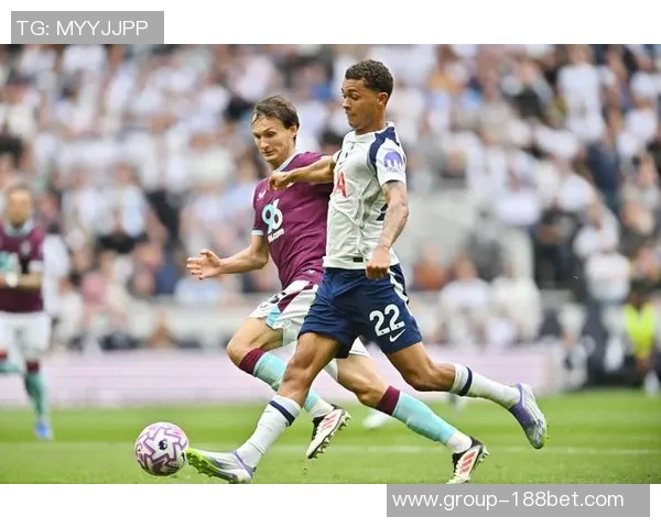 库杜斯本赛季运动战助攻已达四次领跑英超小心枪手防线