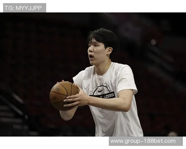 解说：斯普利特为何让杨瀚森蹲底角三分能力不足影响空间利用