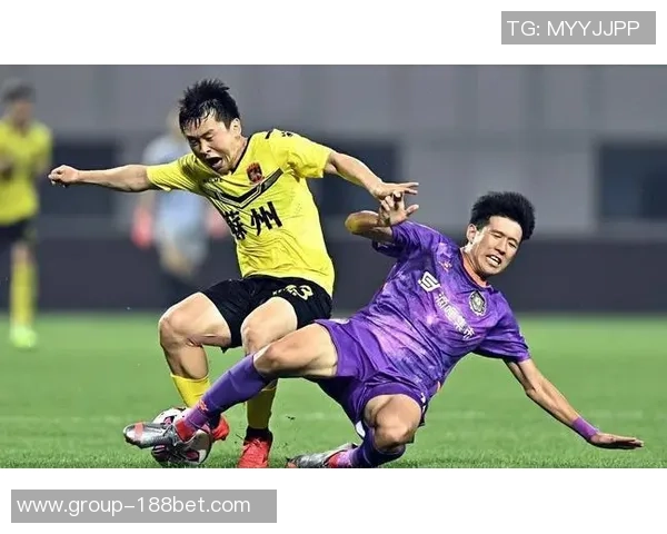 斯通斯谈伤病困扰与退役念头31岁人生路途的艰辛与坚持 斯通斯谈伤病困扰与退役念头31岁人生路途的艰辛与坚持