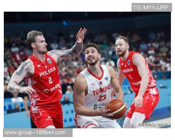 乌度卡期待中国赛热闹氛围称其如同拉斯维加斯般喜庆欢乐 乌度卡期待中国赛热闹氛围称其如同拉斯维加斯般喜庆欢乐