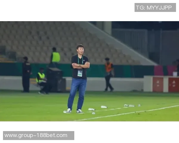 潘粤明调侃国安表现称赞越南队输球真是厉害